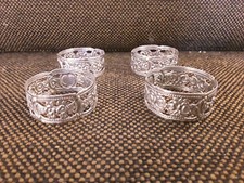 Satz 4 Serviettenringe Halter